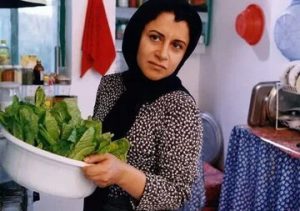 نسخه مرمت‌شده «کافه ترانزیت» را در شبکه نمایش خانگی ببینید